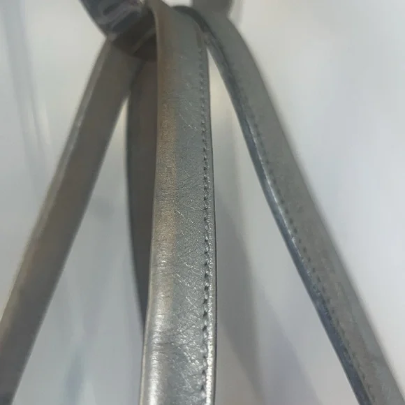 Authentic Gucci Purse Guccissima Leather Metallic Silver - Picture 8 of 13